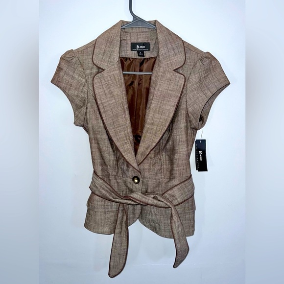 Byer California Jackets & Blazers - Byer California NWT - Women’s Brown suit Jacket Sz SM